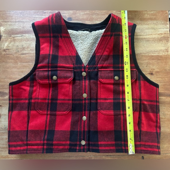 BANANA REPULIC Women’s M Reversible Wool Sherpa Buffalo Plaid Vest - Picture 8 of 9
